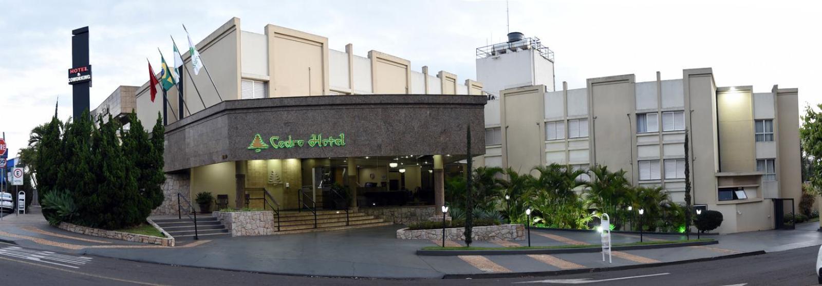 Cedro Hotel Londrina Extérieur photo
