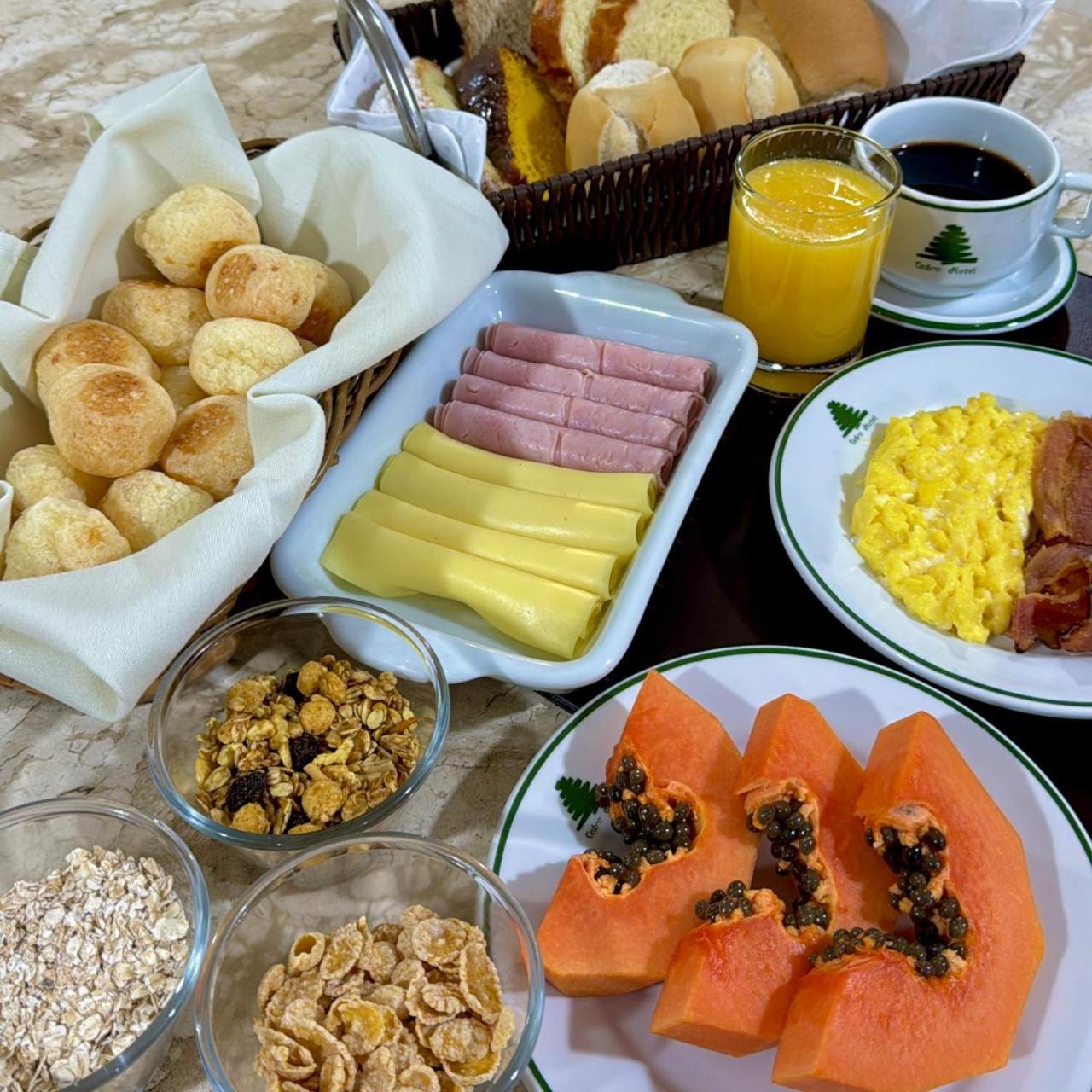 Cedro Hotel Londrina Extérieur photo