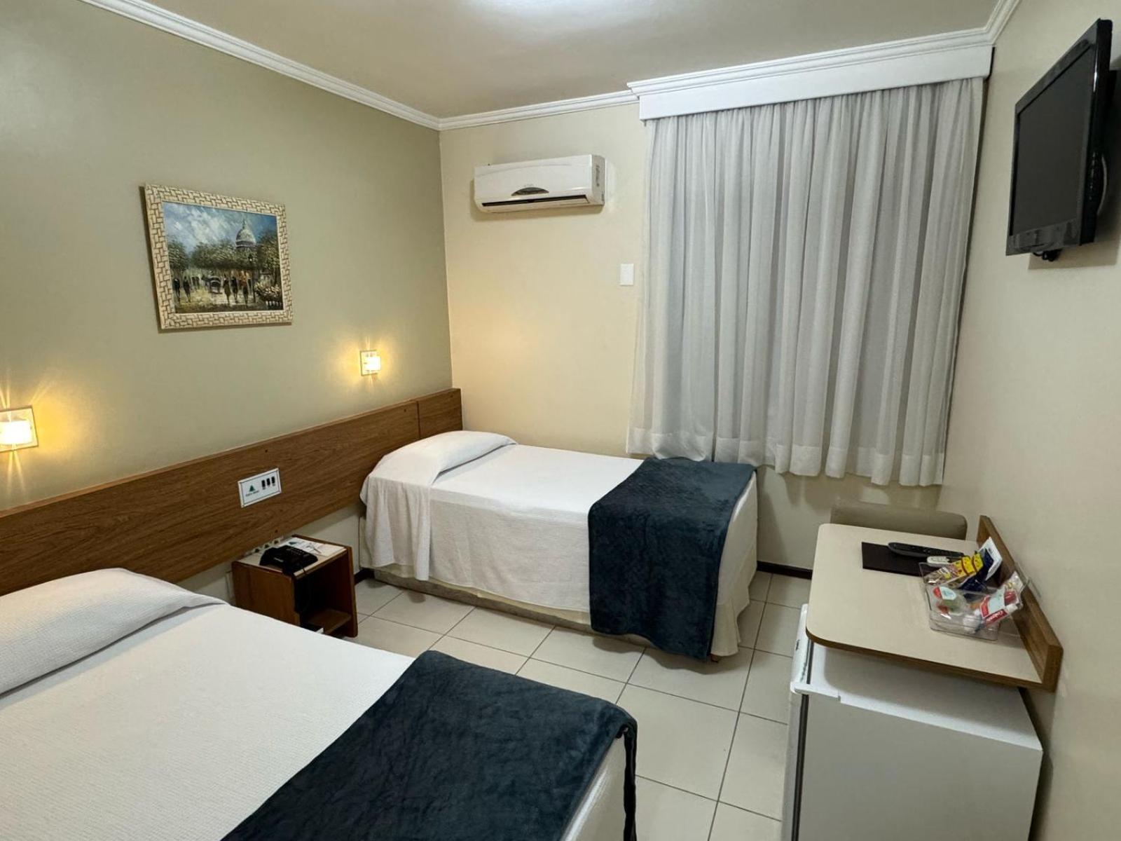 Cedro Hotel Londrina Extérieur photo